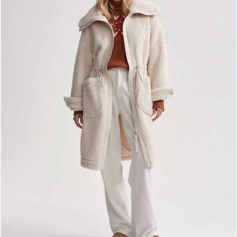 Varley Logan Cream Sherpa Coat